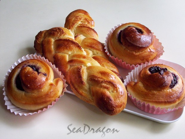 Blueberry Buns & Coconut Braids