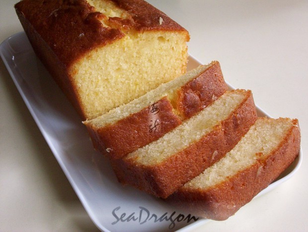 Fresh Lemon Syrup Cake (Sliced)